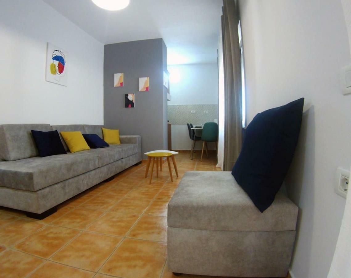 "Tata'S Home"! Tirana Eksteriør billede